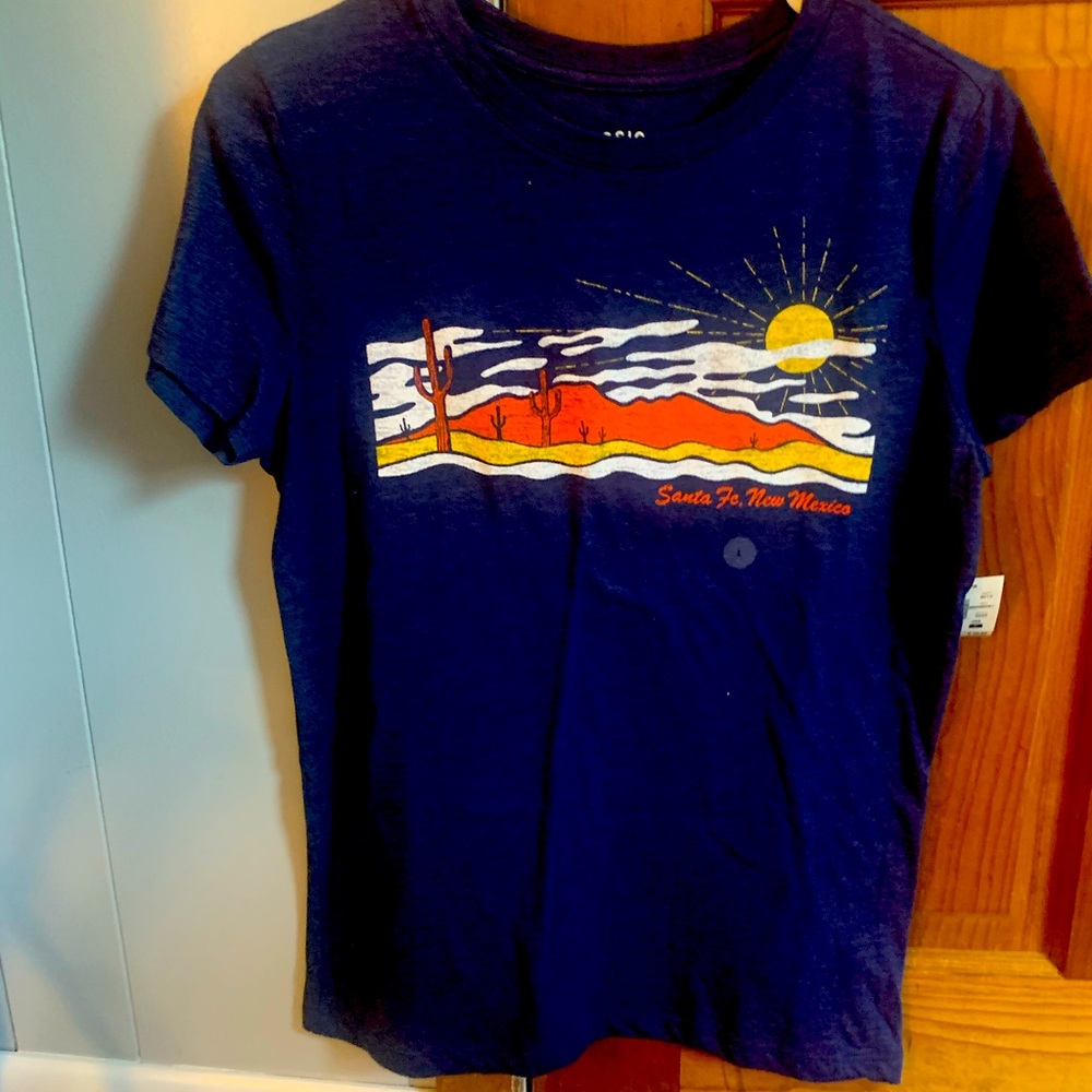 Graphic tee
